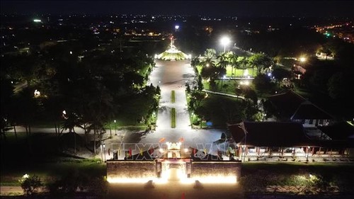 Quang Tri: Inauguration d’une partie du système d’éclairage et de son dans trois monuments historiques - ảnh 1
