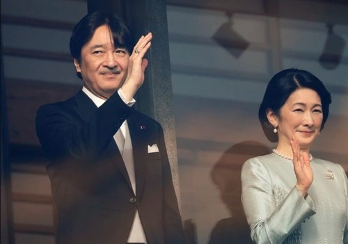Le prince héritier du Japon et son épouse en visite officielle au Vietnam - ảnh 1