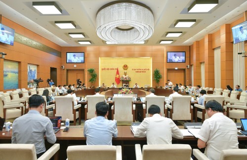 Ouverture de la 27e session du comité permanent de l’Assemblée nationale - ảnh 1