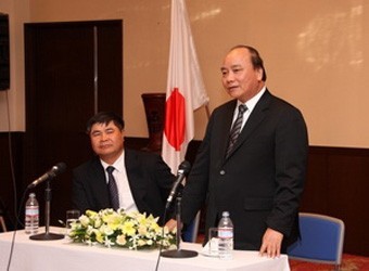 Vize-Premierminister Nguyen Xuan Phuc besucht Japan - ảnh 1