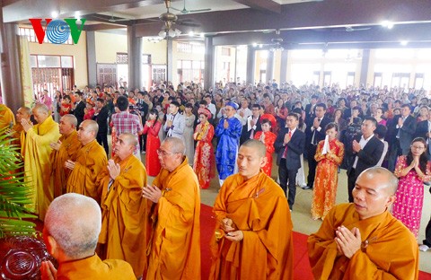 Hang Thuan Zeremonie: Buddhistische Hochzeitszeremonie  - ảnh 15