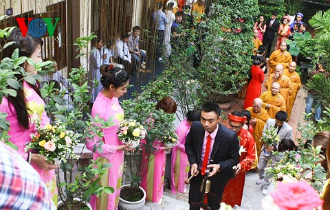 Hang Thuan Zeremonie: Buddhistische Hochzeitszeremonie  - ảnh 3