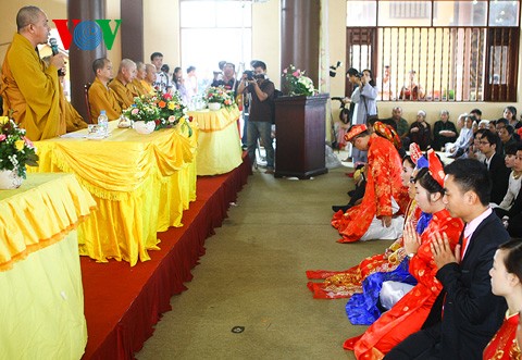 Hang Thuan Zeremonie: Buddhistische Hochzeitszeremonie  - ảnh 6