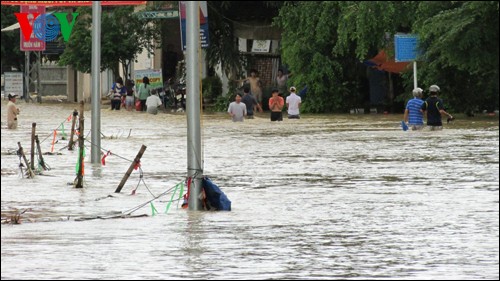 Beseitigung der Folgen von Überschwemmungen in Zentralvietnam - ảnh 1