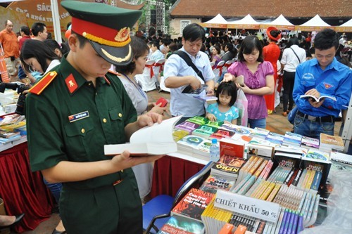 Tag des Buches in Vietnam: Aufbau der Lesekultur in Vietnam - ảnh 1