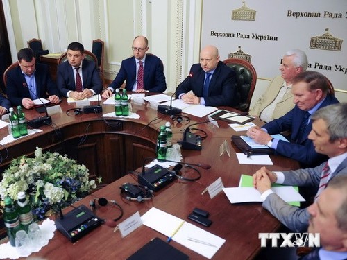 Ukraine: Übergangsregierung ist bereit zum Dialog zur Lösung der Krise - ảnh 1