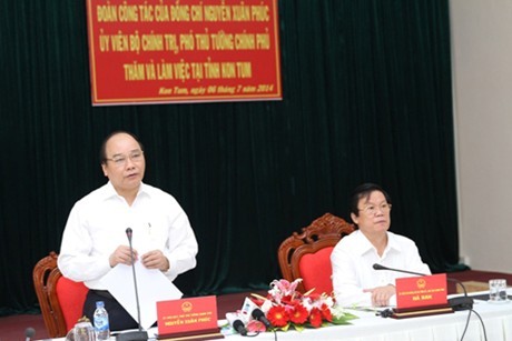 Vize-Premierminister Phuc besucht die Provinz Kon Tum - ảnh 1