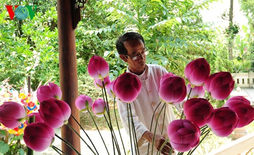 Die Herstellung von Papierblumen im Dorf Thanh Tien  - ảnh 7