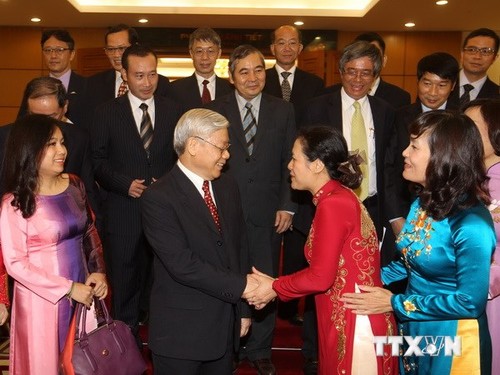 Botschafter und Leiter der Vertretungen im Ausland sollen für Image Vietnams werben - ảnh 1