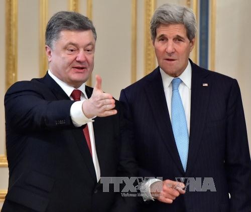 USA sagen der Ukraine einen Kredit von einer Milliarde US-Dollar zu - ảnh 1