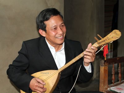 Bhriu Huy Hoang – der ethusiatische Komponist für Volkslieder von Co Tu - ảnh 1