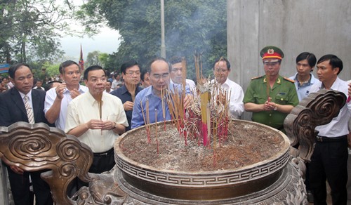 Der Vorsitzende der Vaterländischen Front Vietnams besucht Phu Tho - ảnh 1