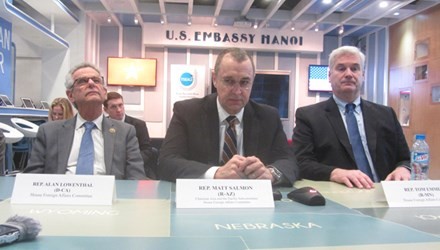 US-Abgeordnete schätzen Entschlossenheit Vietnams zum hohen Wachstum - ảnh 1