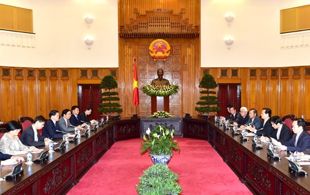 Premierminister Nguyen Tan Dung trifft Gouverneur Yunnans Chen Hao - ảnh 1
