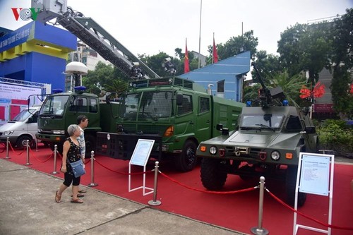 Professionelle Fahrzeuge der vietnamesischen Sicherheitskräfte - ảnh 4
