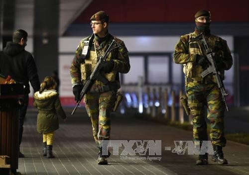 Belgien erhält Terrorwarnstufe drei aufrecht - ảnh 1