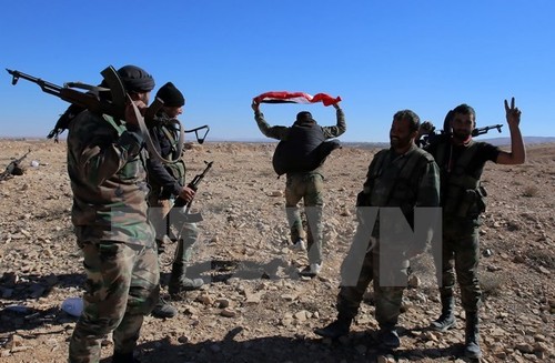 Syrische Armee befreit zahlreiche Kleinstädte und Dörfer von Terroristen - ảnh 1