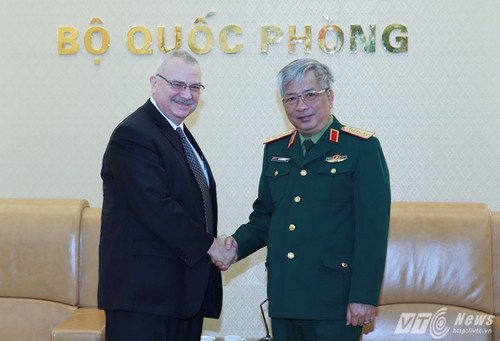 Vietnam und USA verstärken ihre Zusammenarbeit in Verteidigungsindustrie - ảnh 1
