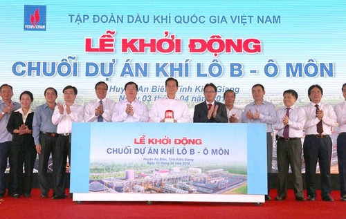 Nguyen Tan Dung nimmt am Spatenstich für Gaspipeline Block B - O Mon teil - ảnh 1