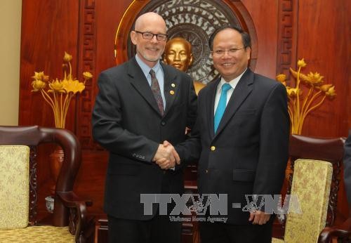 Vize-Leiter von Ho Chi Minh Stadt trifft den Präsidenten der KPUSA - ảnh 1