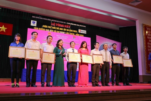 Verleihung des Wettbewerbs “Lernen und arbeiten nach dem Vorbild Ho Chi Minhs” - ảnh 1