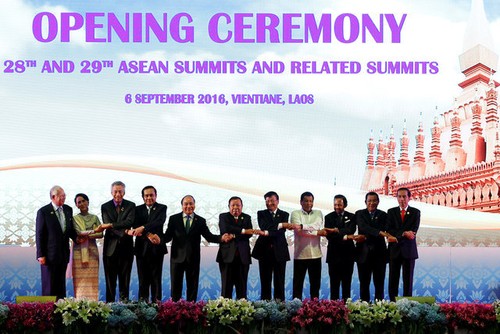 Eröffnung des ASEAN-Gipfeltreffens in Laos - ảnh 1