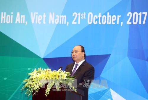 Premierminister Nguyen Xuan Phuc nimmt an APEC-Finanzministerkonferenz teil - ảnh 1