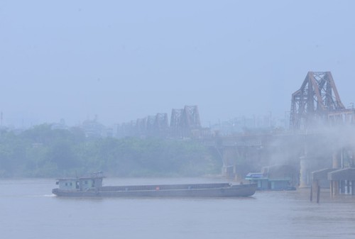 Long Bien-Brücke begleitet die Hauptstadt Hanoi - ảnh 6