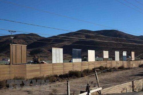 Die USA treiben den Bau einer Mauer an der Grenze zu Mexiko voran - ảnh 1