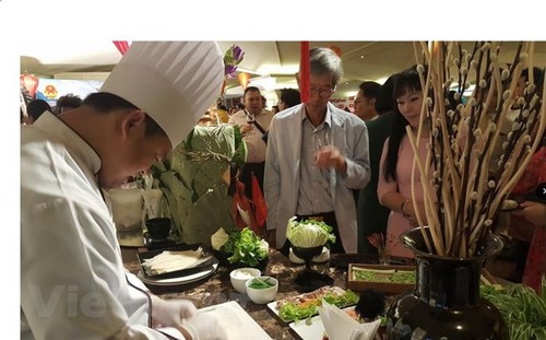 Werbung für Kultur und Kochkunst Vietnams in Thailand - ảnh 1
