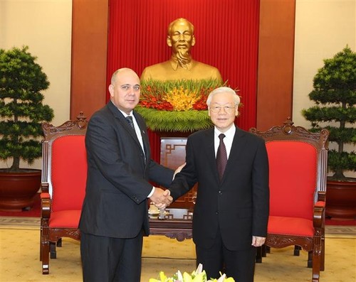 KPV-Generalsekretär Nguyen Phu Trong empfängt Delegationen aus China und Kuba - ảnh 1
