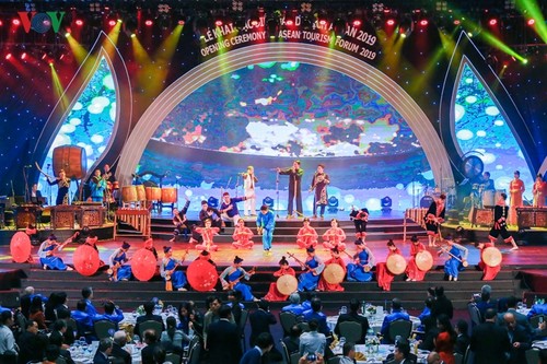 Eröffnung des ASEAN-Tourismusforums 2019 - ảnh 1
