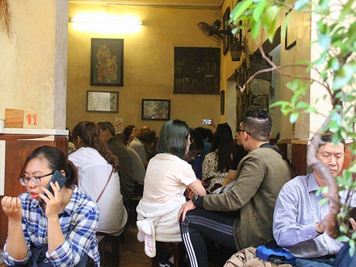 Nach dem USA-Nordkorea-Gipfel ist das Giang Café gut besucht - ảnh 2