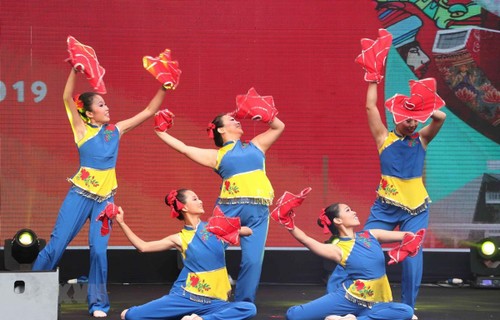 Singapurs Fest in Hanoi: typische Kultur Singapurs erleben - ảnh 1