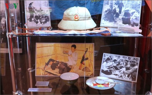 Ausstellung „Sein Leid in meinem Herzen, Vietnam” im russischen Sankt Petersburg - ảnh 1