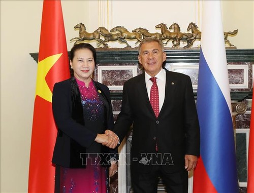 Parlamentspräsidentin Nguyen Thi Kim Ngan besucht Tatarstan und Moskau - ảnh 1