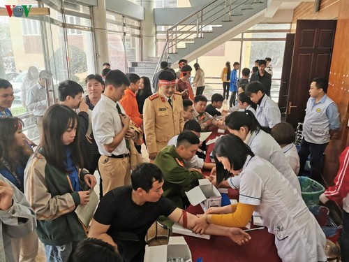 “Xuan-Hong-Fest – Roter Sonntag”: Tausende Menschen spenden Blut - ảnh 1
