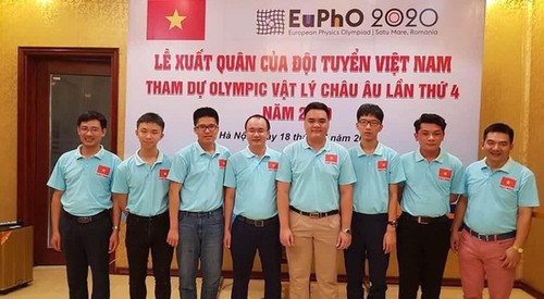 Vietnamesischer Schüler gewinnt die Goldmedaille bei der Europäischen Physikolympiade 2020 - ảnh 1