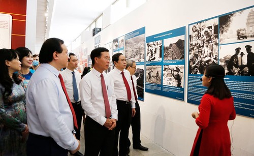 Eröffnung der Ausstellung “Vietnam – Unabhängigkeit und Selbststärke“ - ảnh 1