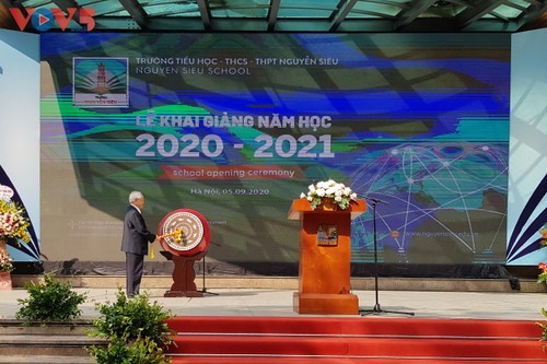 Fast 23 Millionen Schüler in Vietnam beginnen das neue Schuljahr - ảnh 1