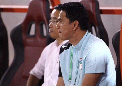 Thailands Zeitung: Kein guter Start für Kiatisuk nach der Niederlage gegen Saigon FC - ảnh 1