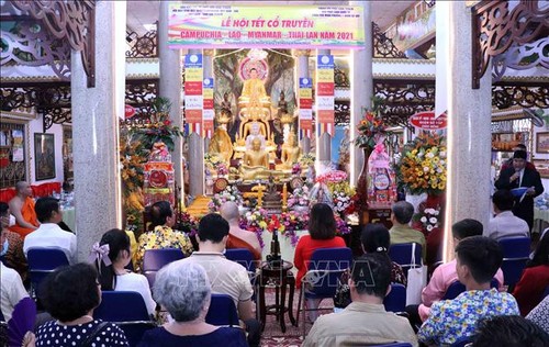 Traditionelle Kambodscha-Laos-Myanmar-Thailand-Neujahrsfest in Ho Chi Minh Stadt  - ảnh 1