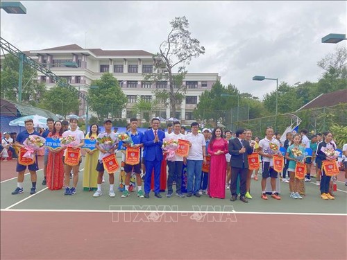 Eröffnung des nationalen Tennis-Turniers für Mannschaften 2021 - ảnh 1