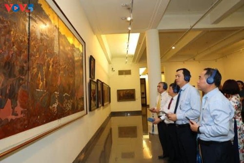 Das Kunstmuseum Vietnams präsentiert Multimedia-App iMuseum VFA - ảnh 3