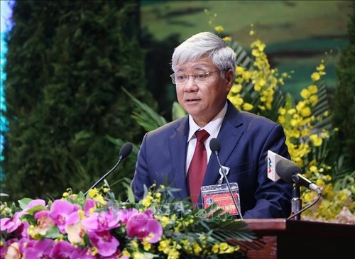 Der Vorsitzende der Vaterländischen Front Vietnams beglückwünscht buddhistische Gläubige zum Vesak-Fest 2021 - ảnh 1