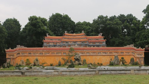 Deutschland gibt weitere 270.000 Euro für Restaurierung des Phung Tien-Tempels - ảnh 1