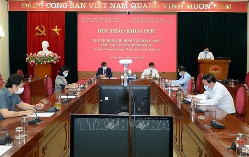 Webinar „Präsident Ho Chi Minh mit dem Wunsch nach Unabhängigkeit, Freiheit und Glück“ - ảnh 1
