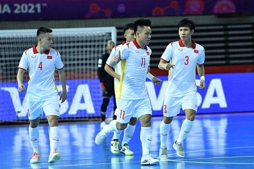 AFC und Panamas Medienanstalten würdigen Sieg der vietnamesischen Futsal-Nationalmannschaft - ảnh 1