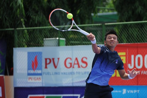 Tennisspieler Ly Hoang Nam kommt ins Viertelfinale des Profi-Tennisturniers in Ägypten - ảnh 1