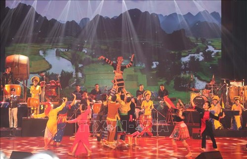 19 Ensembles nehmen am landesweiten Gesang- und Tanzfestival 2021 teil - ảnh 1